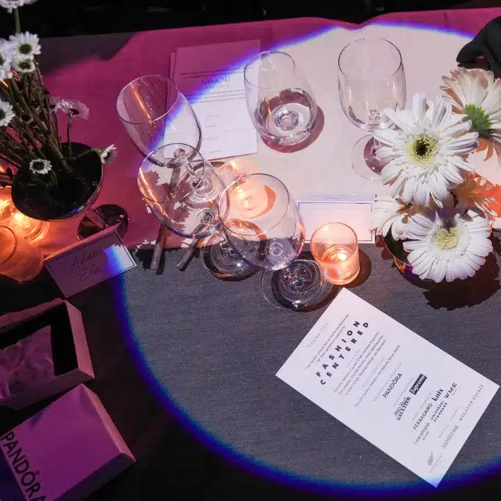 Fashion Centered dinner table with Pandora
